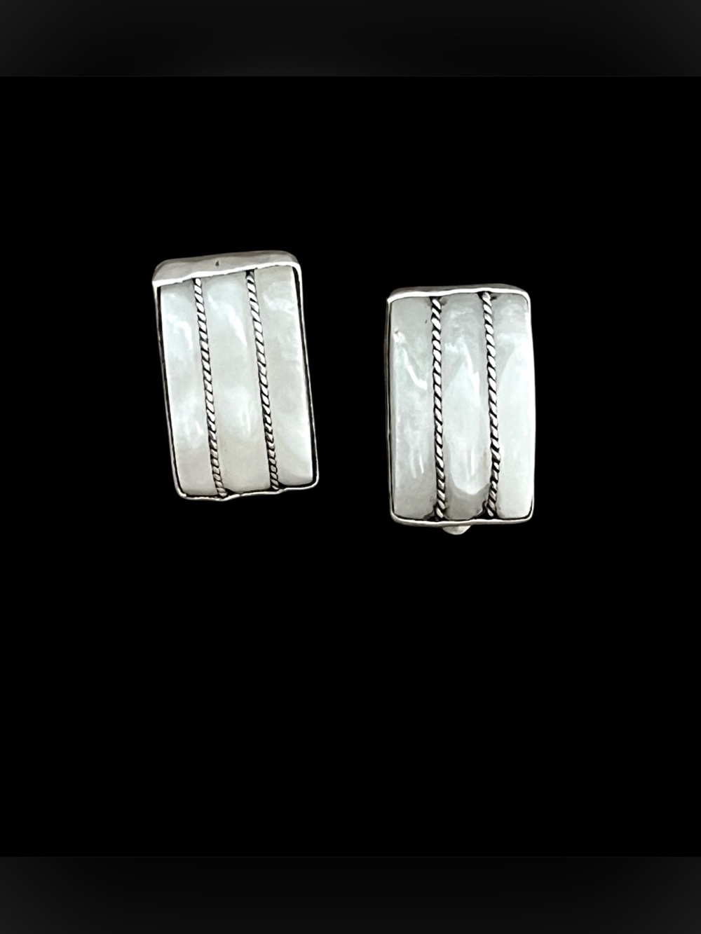 Vintage Mexican Silver White Agate Screw Back Earrings 11g